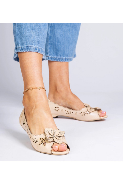 Beżowe ażurowe balerinki z odkrytym...