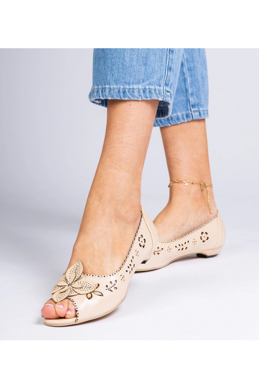 Beżowe ażurowe balerinki z odkrytym...