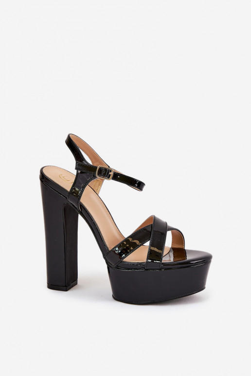 Ladies sandals on high heel and platform lacquered black Jovenes