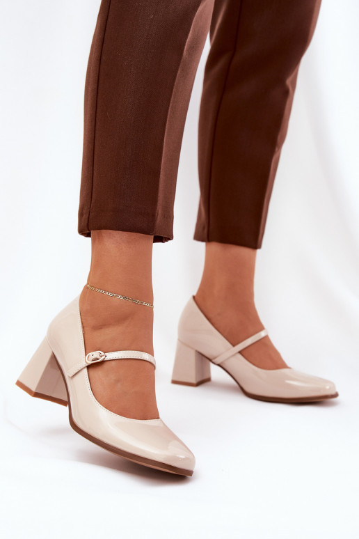 Lacquered high heels with strap and buckle beige Tammirea