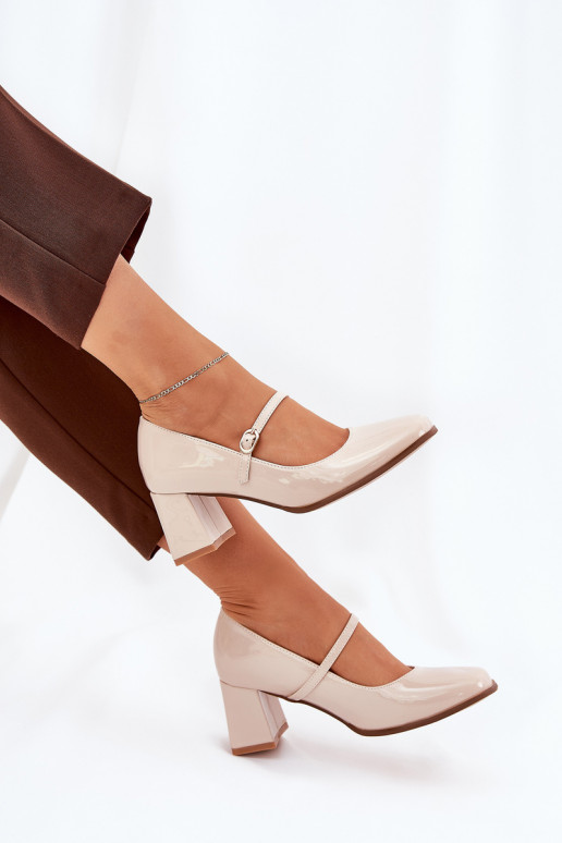 Lacquered high heels with strap and buckle beige Tammirea