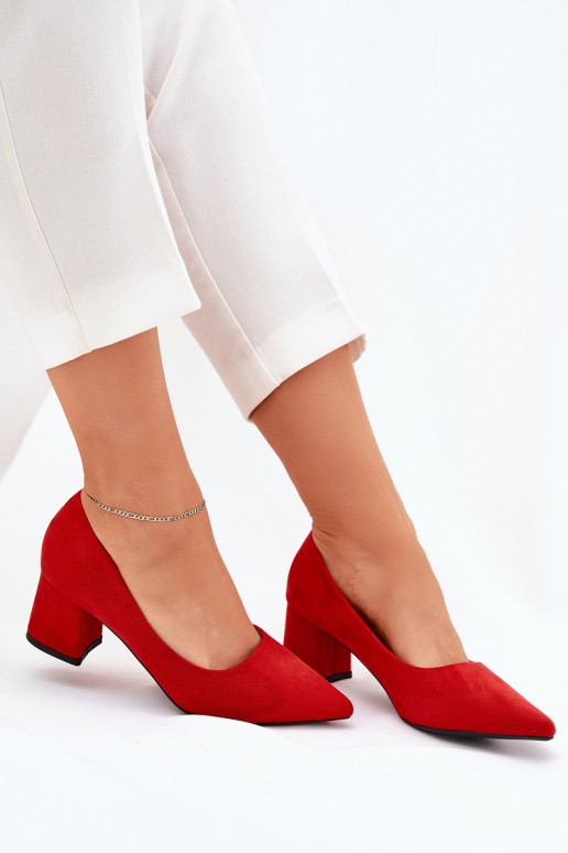 Women's pumps with pointed toes on a heel red Merinette