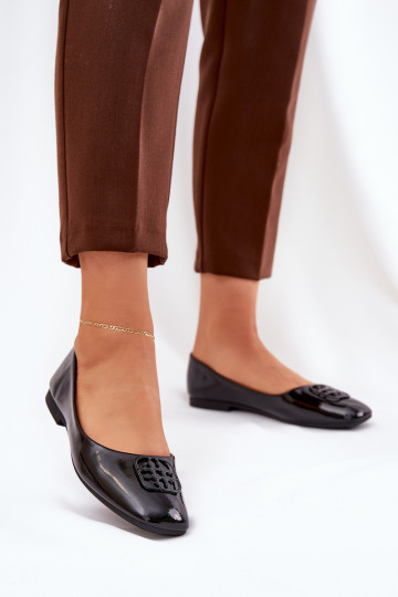 Lacquered Elegant Women's Ballet Flats With Decorative Detail Black Vinceza 17377