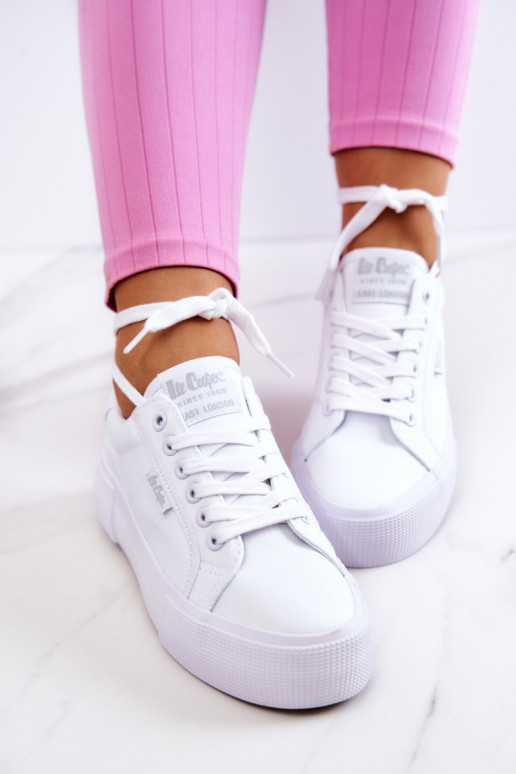 Sneakers On A Platform Lee Cooper LCW-22-31-0884L White Sneakers On A Platform Lee Cooper LCW-22-31-0884L White