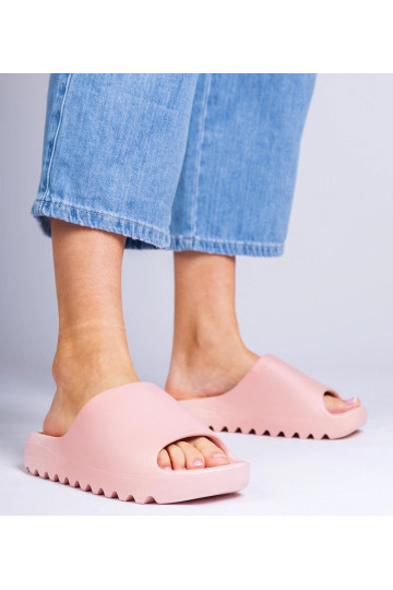 Różowe klapki damskie...