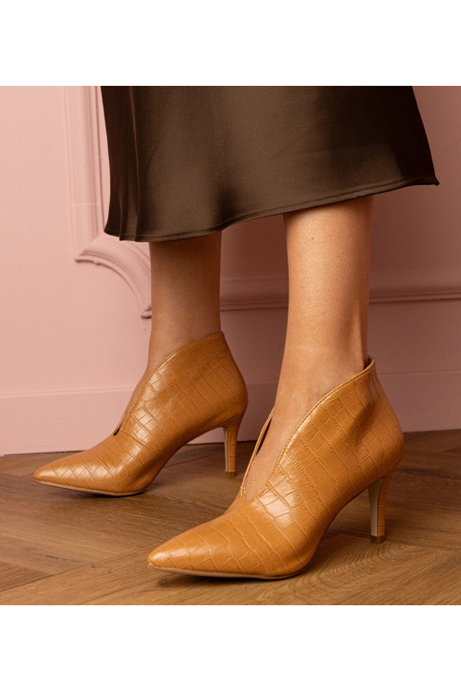 Brązowe eleganckie botki na szpilce...