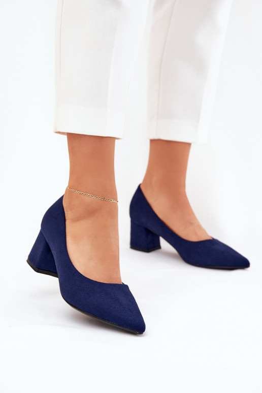 Ladies Pumps With Pointed Toes On A... Ladies Pumps With Pointed Toes On A...