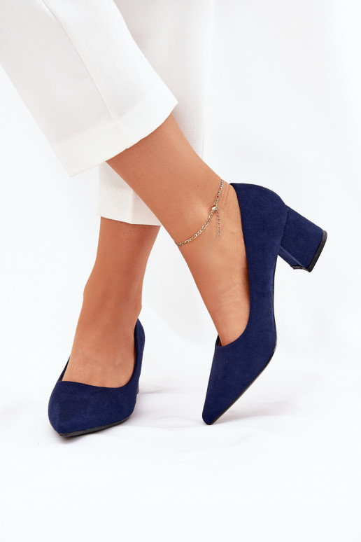 Ladies Pumps With Pointed Toes On A... Ladies Pumps With Pointed Toes On A...