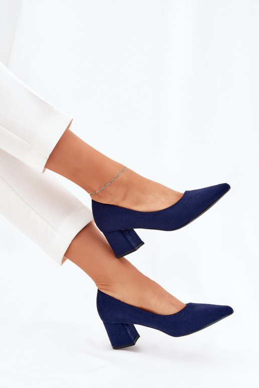 Ladies Pumps With Pointed Toes On A... Ladies Pumps With Pointed Toes On A...