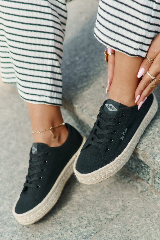 Ladies Sneakers With Braiding Lee Cooper LCW-25-44-3216 Black Ladies Sneakers With Braiding Lee Cooper LCW-25-44-3216 Black