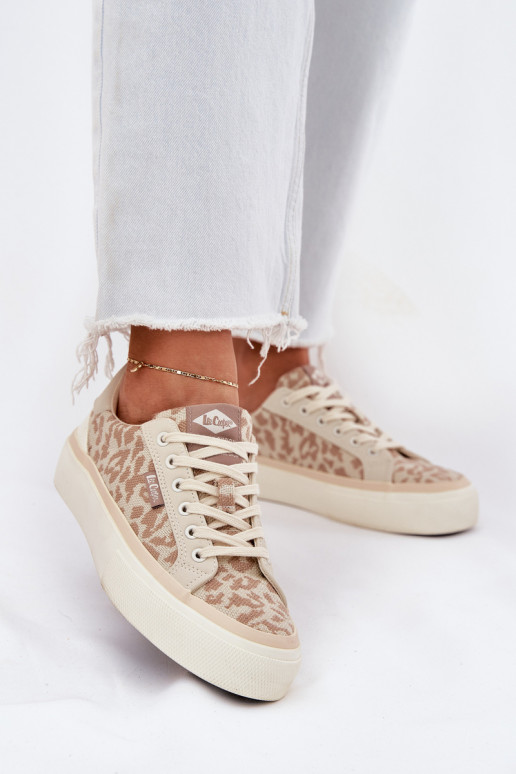 Low Women Sneakers Leopard Print Lee Cooper LCW-25-02-3330L Beige