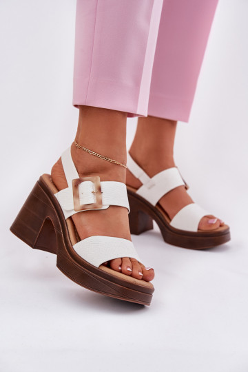 Ladies sandals on a chunky heel and platform White Vinceza 17387