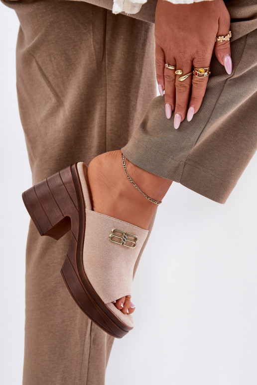 Women's sandals on a chunky heel with a gold detail Vinceza 17400 beige