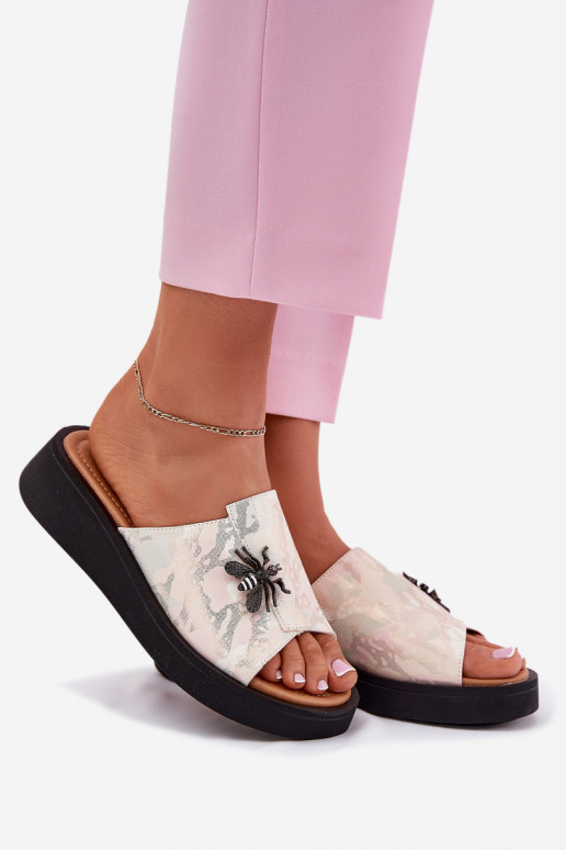 Ladies Leather Slippers With Brooch Vinceza 66752 Beige