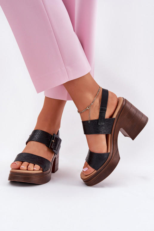 Women's sandals on a chunky heel and platform Black Vinceza 17387