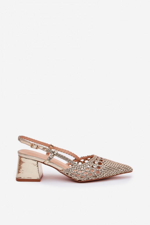 Heels With Braiding And Pointed Toes...