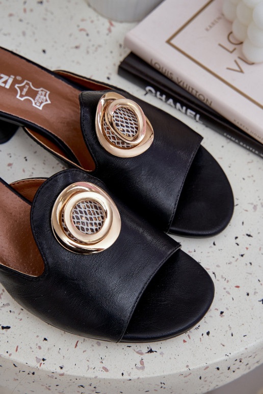 Elegant Women's Slippers On A Low... Elegant Women's Slippers On A Low...