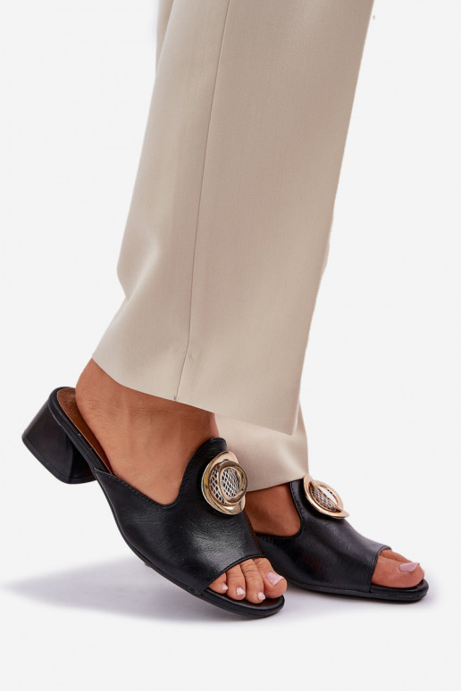 Elegant Women's Slippers On A Low... Elegant Women's Slippers On A Low...