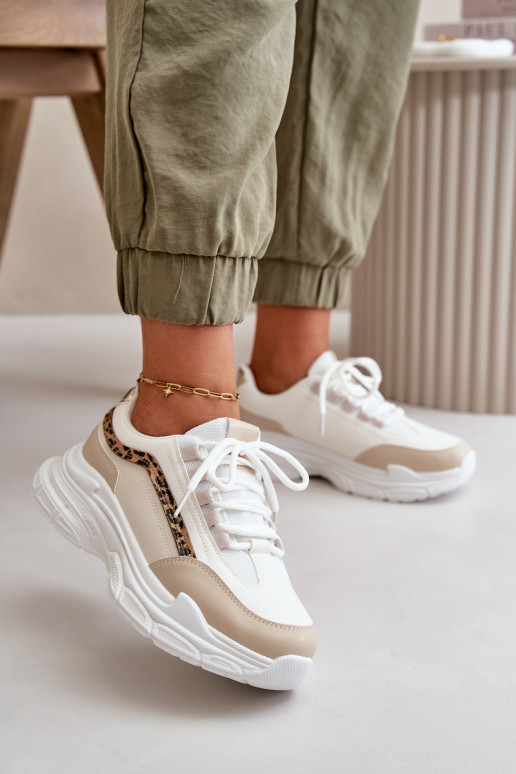 Sneakers modelio sportiniai bateliai... Sneakers modelio sportiniai bateliai...