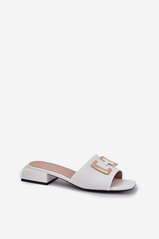 Elegant Women's Mules On A Block Heel With A Gold Detail Vinceza 62229 White Elegant Women's Mules On A Block Heel With A Gold Detail Vinceza 62229 White