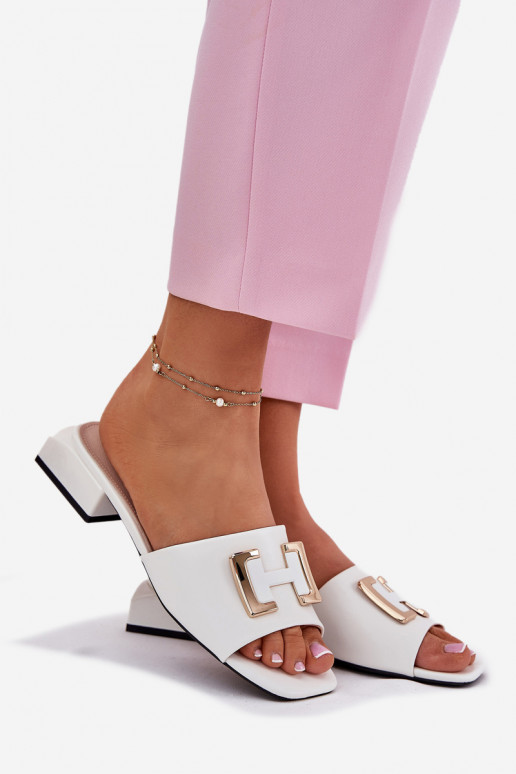 Elegant Women's Mules On A Block Heel With A Gold Detail Vinceza 62229 White Elegant Women's Mules On A Block Heel With A Gold Detail Vinceza 62229 White