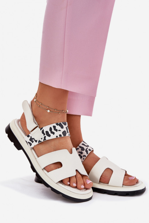 Ladies Leather Sandals On Flat Heel Leopard Vinceza 66780 Beige Ladies Leather Sandals On Flat Heel Leopard Vinceza 66780 Beige