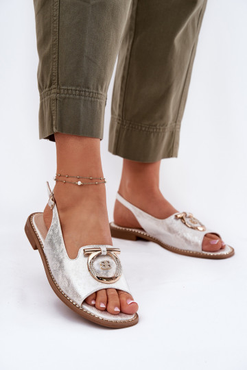 Eleganckie Sandały Z Ozdobą Na Płaskim Obcasie S.Barski KV51-003 Srebrne