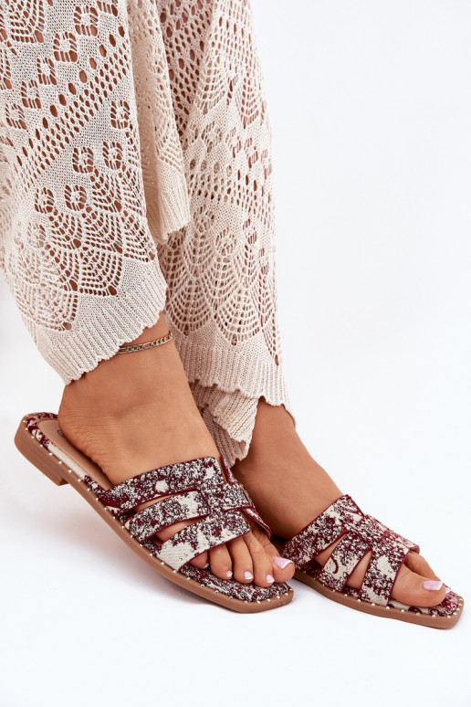 Decorated Flat Sandals Burgundy Anniles