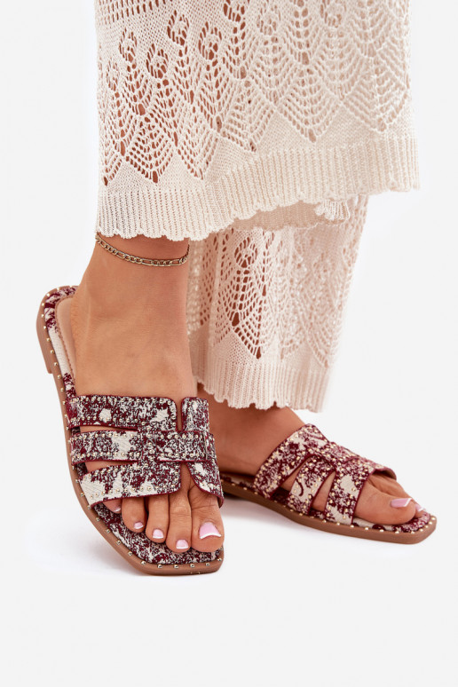Decorated Flat Sandals Burgundy Anniles