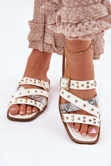 Embellished women's flip flops on flat heel with straps and buckle white Manitte