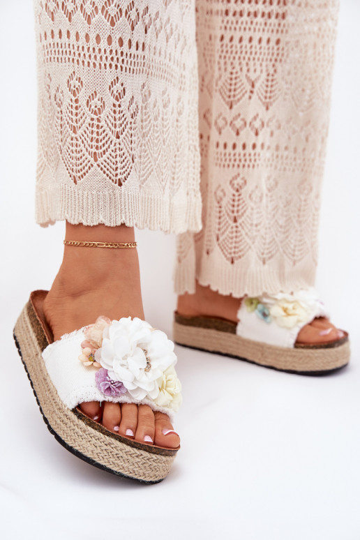 Women's sandals with flowers platform with weaving white Zenvanis Women's sandals with flowers platform with weaving white Zenvanis