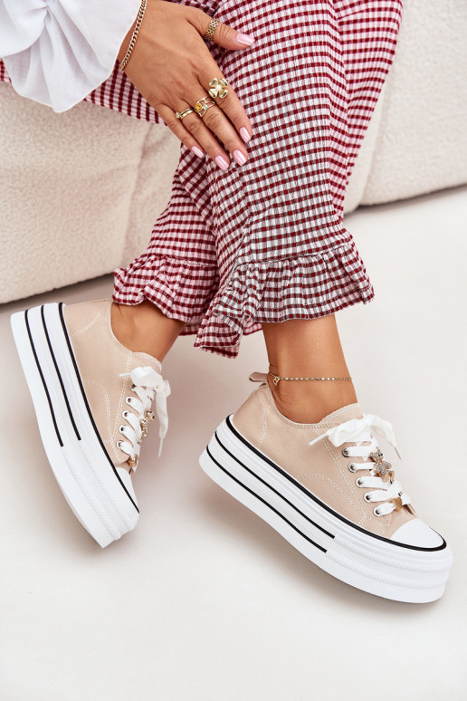 Trampki Damskie Na Platformie Ze Złotymi Przypinkami Beżowe Fiorina