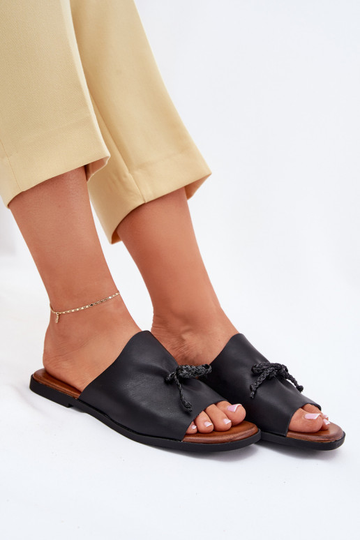 Women's flat sandals with decorative tying black Norela Women's flat sandals with decorative tying black Norela