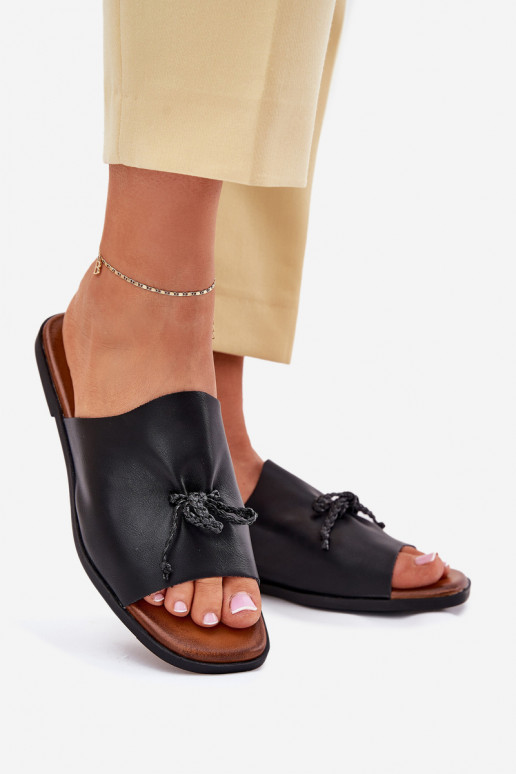 Women's flat sandals with decorative tying black Norela Women's flat sandals with decorative tying black Norela