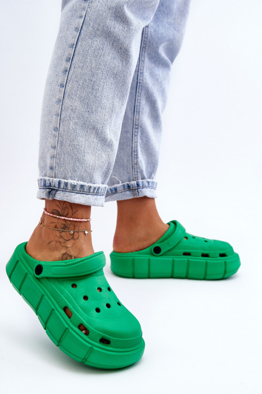 Women's Foam Crocs On Platform Green Beckett