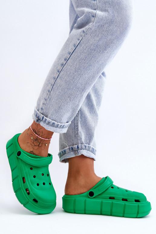Women's Foam Crocs On Platform Green Beckett