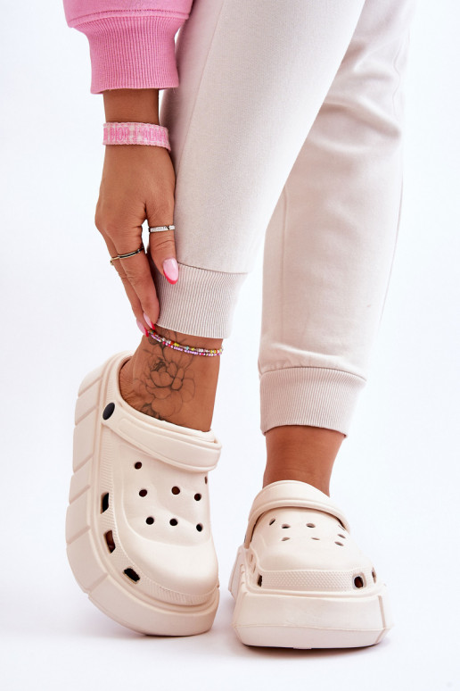 Women's Foam Platform Crocs Beige Beckett Women's Foam Platform Crocs Beige Beckett