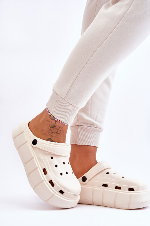 Women's Foam Platform Crocs Beige Beckett Women's Foam Platform Crocs Beige Beckett
