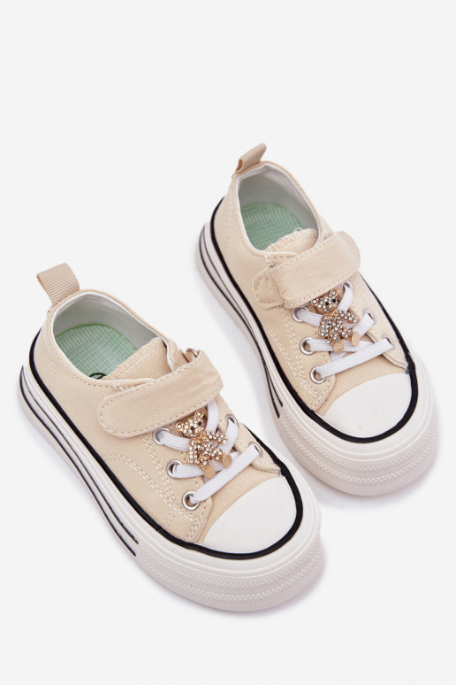   Ze Złotą Przypinką   Solena