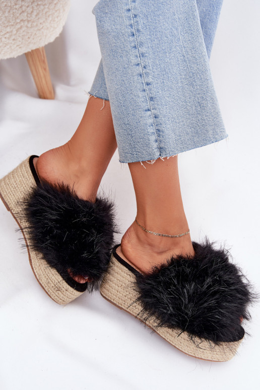Women's wedge sandals with fur and braiding black Virela