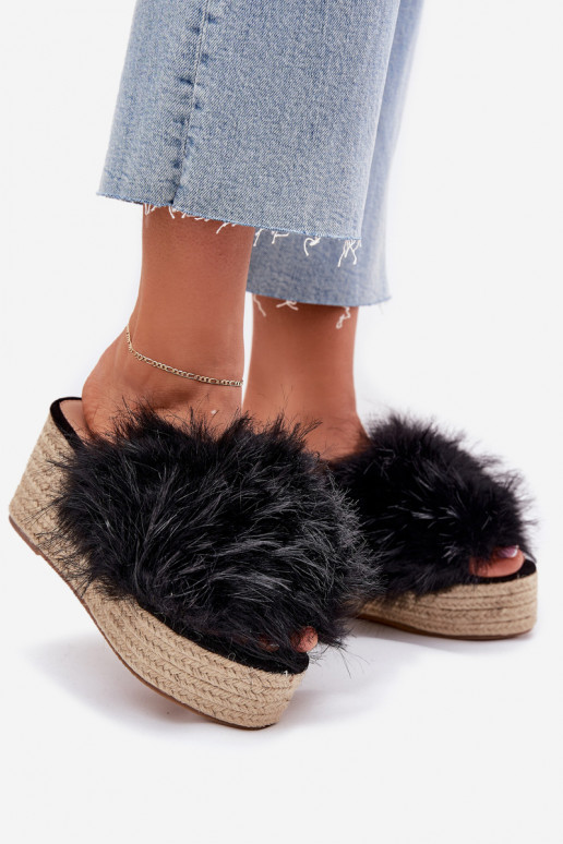 Women's wedge sandals with fur and braiding black Virela