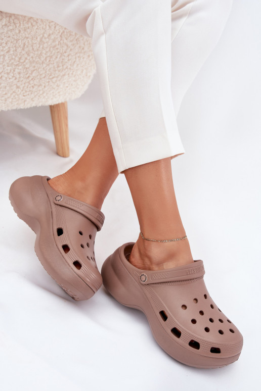 Women's Foam Sandals On Massive Sole Big Star RR274A121 Dark Beige