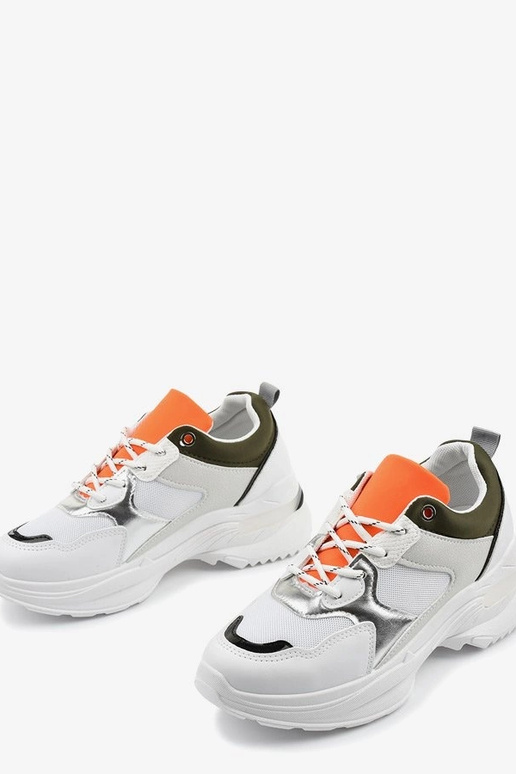 Białe modne obuwie sportowe Hymeda