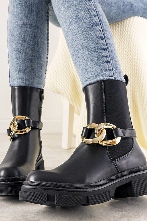 Black boots with chain Trinity Black boots with chain Trinity