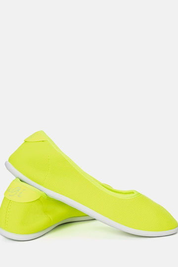 Children's green ballerinas...