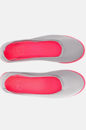 Grey and pink children's...