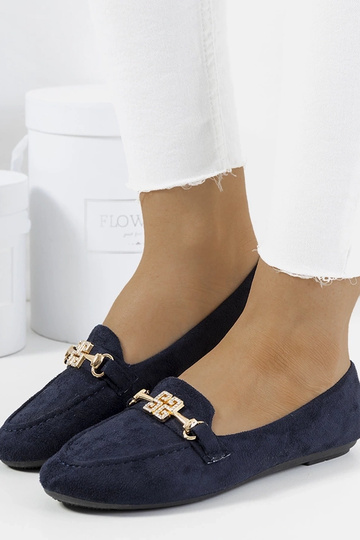 Granatowe mokasyny z klamrą...