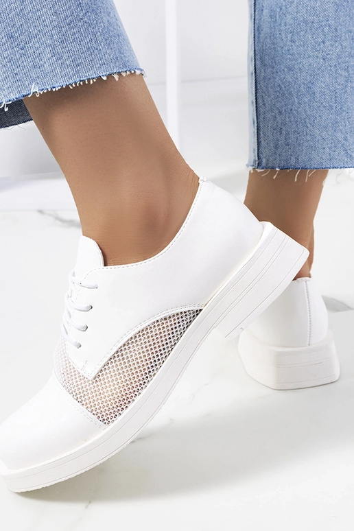 Białe półbuty damskie Huard