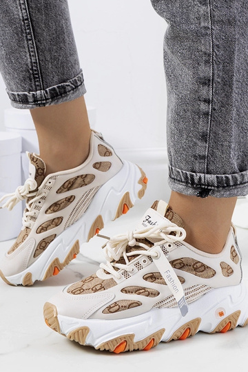 White trainers Justar