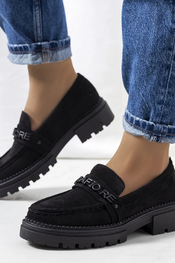 Czarne mokasyny na...